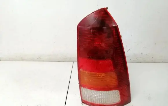 Ford Focus Rear/tail lights XS4X13N004ec
