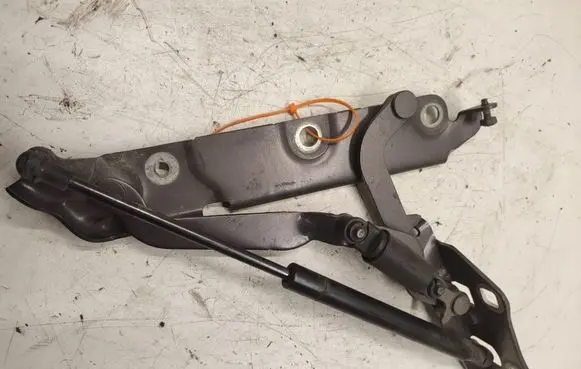 Jaguar XF Tailgate/trunk/boot hinge