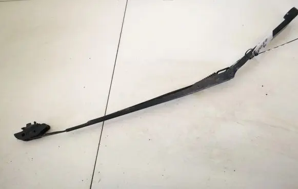 Front wiper blade arm