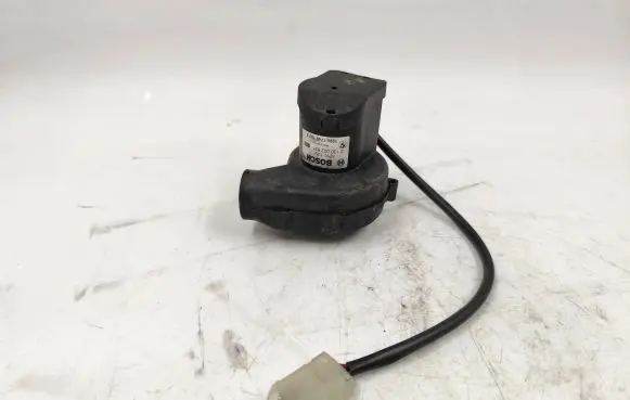 BMW 5 E39 Engine control unit/module fan 0130002831 129017451829