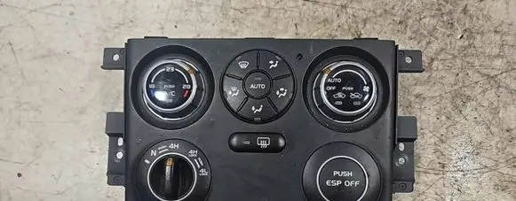 Suzuki Grand Vitara II Climate control unit 3951065JH3CAT