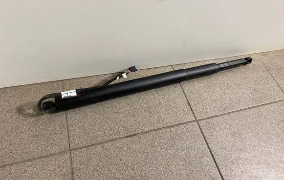 BMW 5 G30 G31 G38 Tailgate/trunk/boot tension spring 7390410 51247390410