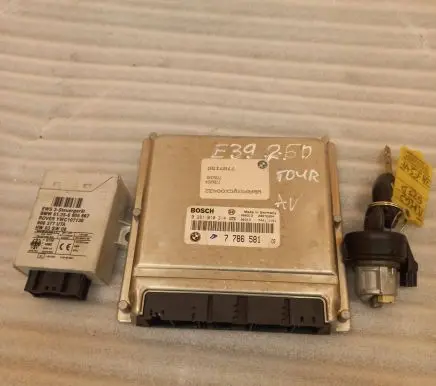 BMW 5 E39 Engine control unit/module 7786581 0281010314