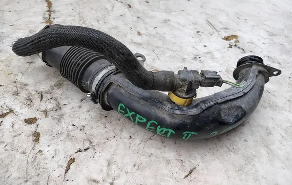 Peugeot Expert Turbo air intake inlet pipe/hose 1440012080