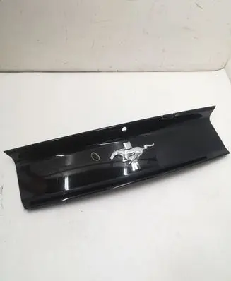 Ford Mustang VI Rear light center trim bar blend FR3B6343504 FR3B7343504