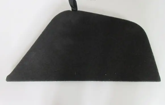 Toyota Avensis T270 Trunk/boot side trim panel