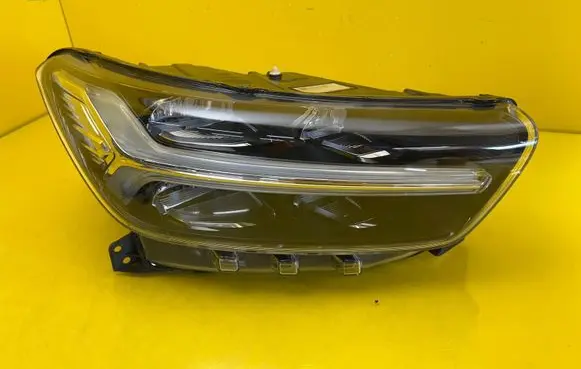 Volvo XC40 Headlight/headlamp 31446785