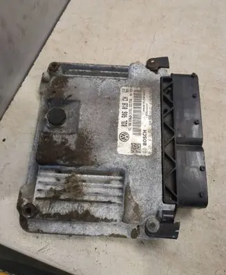 Skoda Superb B6 (3T) Engine control unit/module 03L906018CH 03L906018BR 0281016851