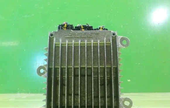 Opel Ampera Sound amplifier 20760438 UP192