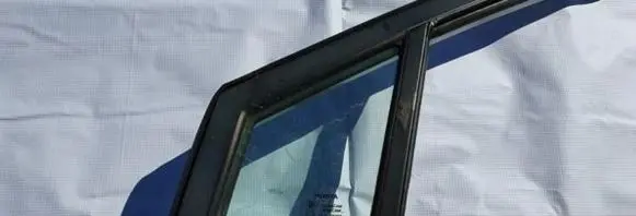 Toyota Corolla Verso AR10 Front door vent window glass four-door 