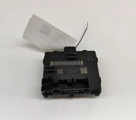 Audi Q2 - Door control unit/module 5Q0959595L 8W1959595D