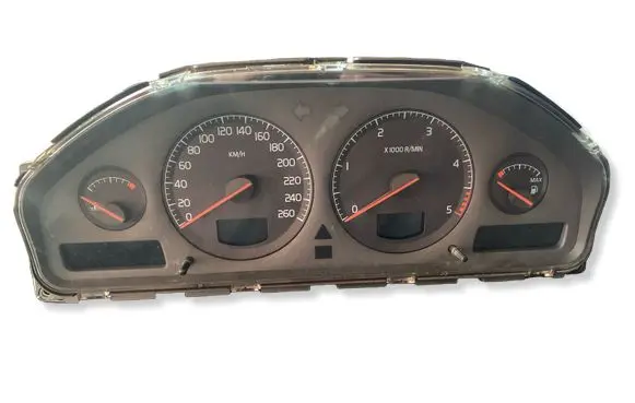 Volvo S60 Speedometer (instrument cluster) 8637996