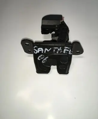 Hyundai Santa Fe Tailgate/trunk/boot lock/catch/latch 812302B000