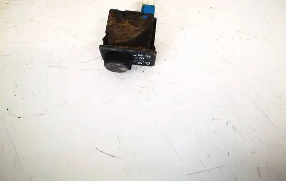 Nissan Primera Headlight level height control switch