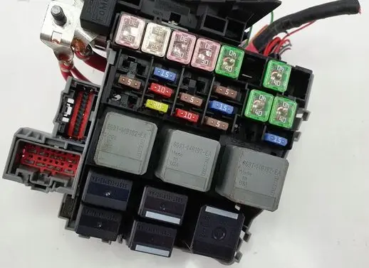 Volvo V70 Fuse module 6G9T14A076CA