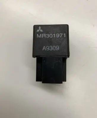 Mitsubishi Outlander Other relay MR301971 A9309