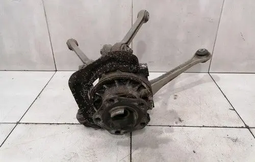 Porsche 911 996 Rear wheel hub 99633111106