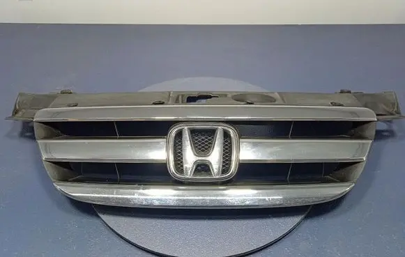 Honda FR-V Front grill