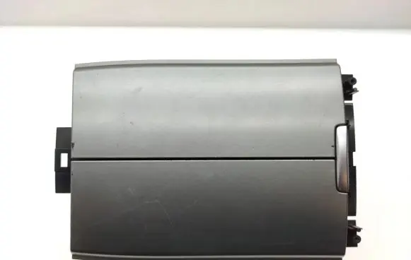 Subaru B9 Tribeca Glove box central console 