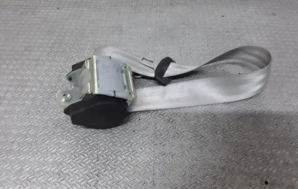 Audi A6 S6 C6 4F Rear seatbelt