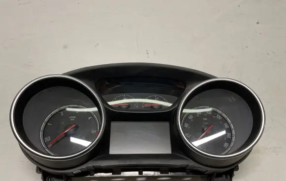 Opel Insignia B Speedometer (instrument cluster) 39158326 175597137