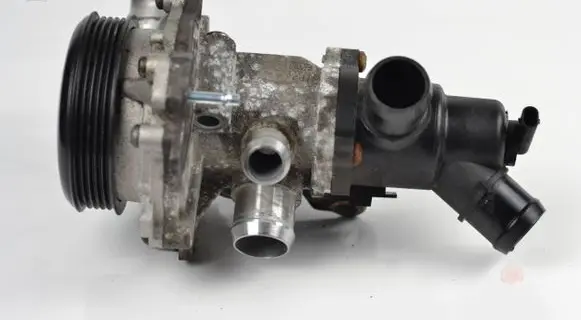 Mercedes-Benz A W176 Water pump A6512000501 DCZGS007