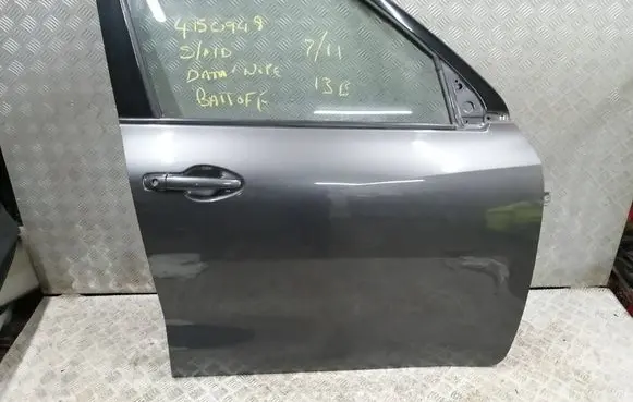 Suzuki Swift III Front door 