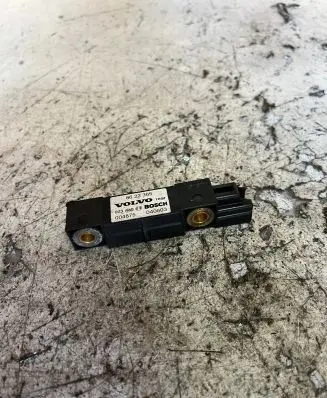 Volvo V70 Airbag deployment crash/impact sensor 8622365 040603 004875