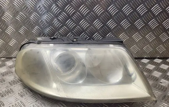 Volkswagen PASSAT B5.5 Headlight/headlamp 3B0941016AG