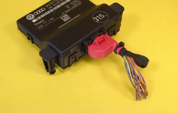 Volkswagen Touran I Gateway control module 1K0907530H