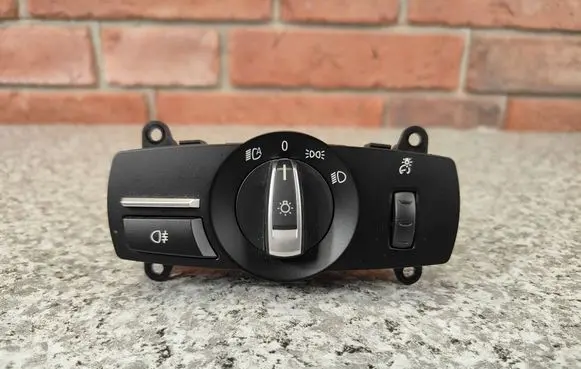 BMW 5 F10 F11 Light switch 6803963