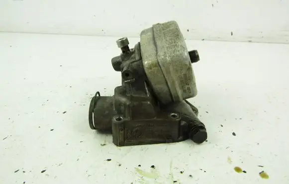 Audi A4 S4 B6 8E 8H Oil filter mounting bracket 06A115417