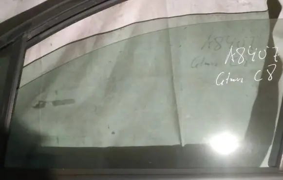 Citroen C8 Front door window glass four-door as2