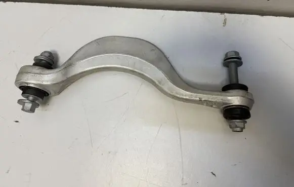 BMW X5 G05 Rear upper control arm/wishbone 6878021