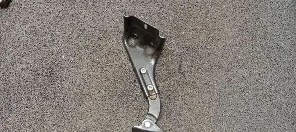 Mercedes-Benz Vito Viano W639 Sliding door lower roller guide/hinge A6397601647