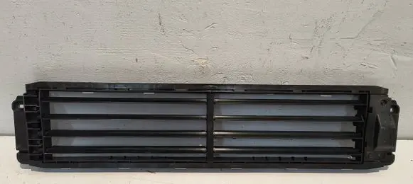 Volkswagen Polo VI Radiator trim 2Q0122323