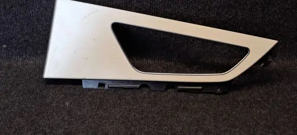 Audi Q7 4M Rear door card trim 4M0867470E