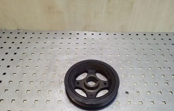 Toyota RAV 4 (XA30) Crankshaft pulley 134080R011