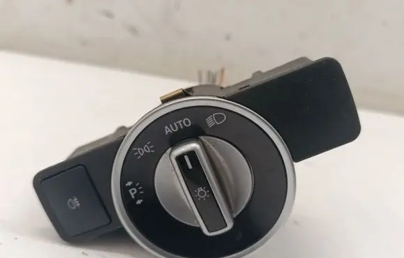 Mercedes-Benz C W204 Light switch