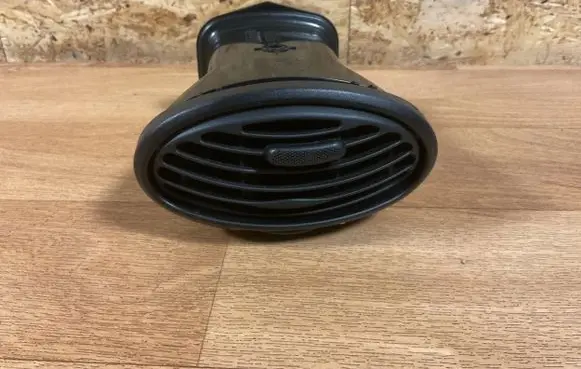 Ford Focus Dash center air vent grill 98AB19893 D1B1AR66ZA