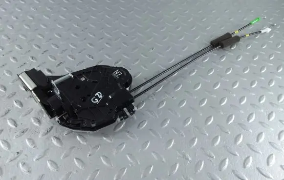 Toyota Corolla Cross Rear door lock 6905048060 30621013