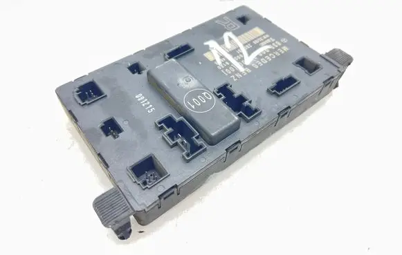 Mercedes-Benz Vito Viano W639 Door control unit/module 6399003000