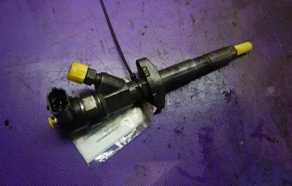 Renault Espace III Fuel injector 8200010074