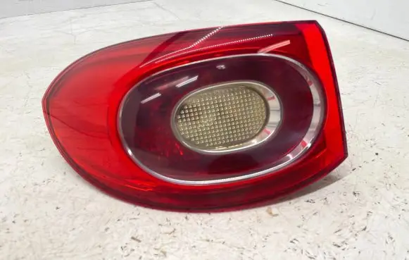 Volkswagen Tiguan Rear/tail lights 5N0945095F