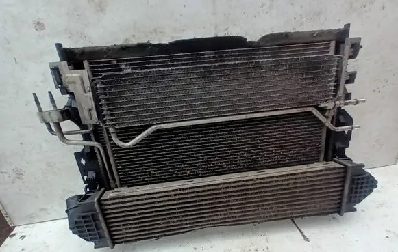 Ford Kuga I Coolant radiator