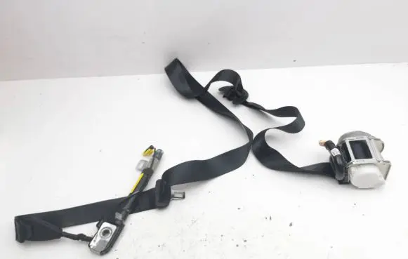 Cupra Formentor Front seatbelt 5FA857706J