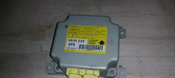 Mitsubishi Galant Airbag control unit/module mr309232 x6t42071