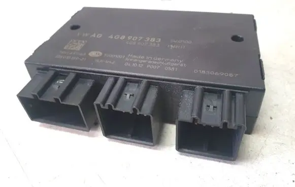 Audi A7 S7 4G Tow bar trailer control unit/module 4G8907383
