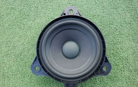 Audi A1 Audio system kit 82A035709 20190404 02055