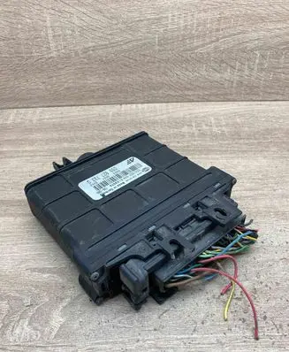 Ford Galaxy Engine control unit/module ECU 099927733Q 5DG007534